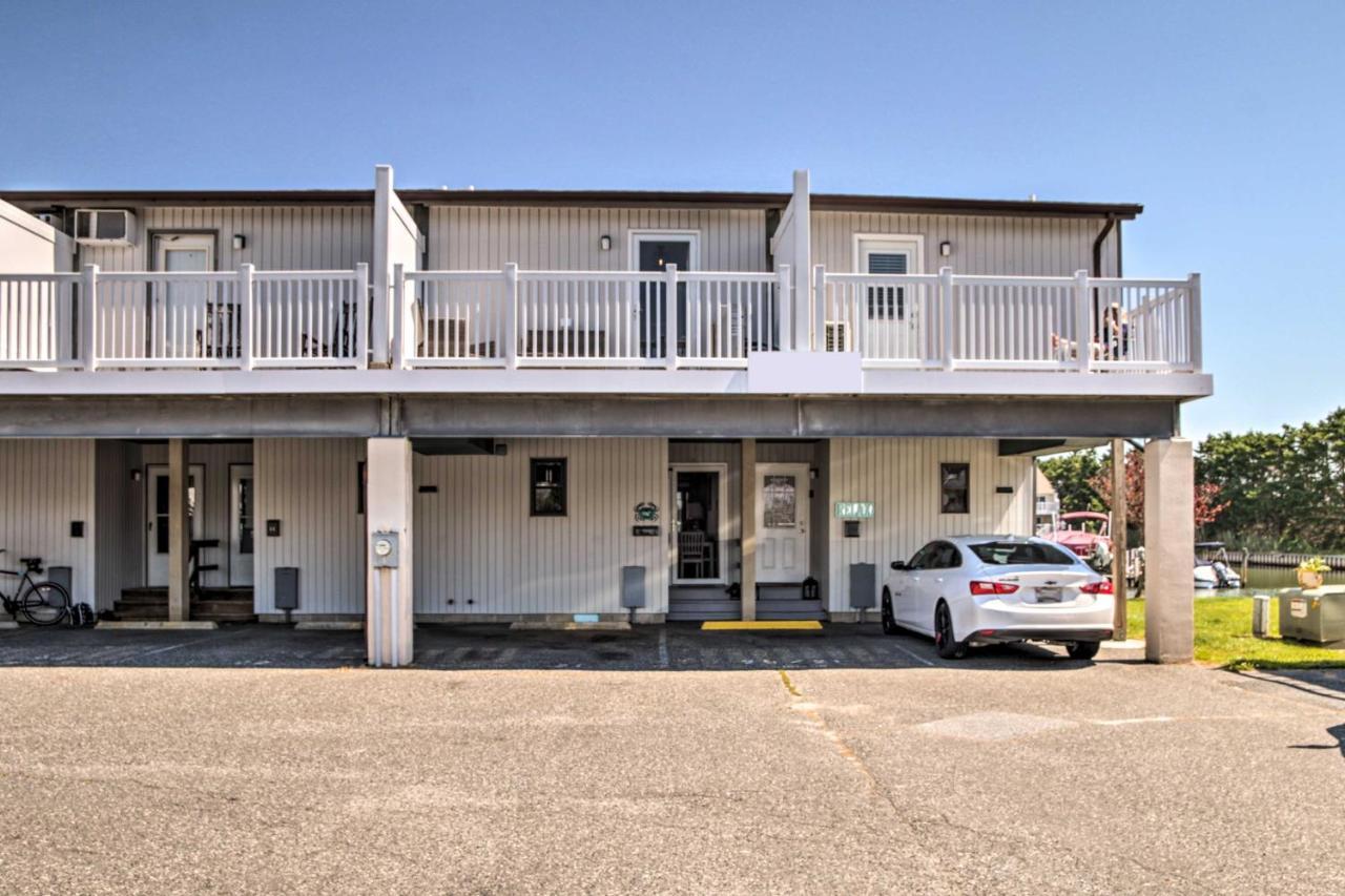 Airy Ocean City Condo On Canal Front With Deck! Extérieur photo