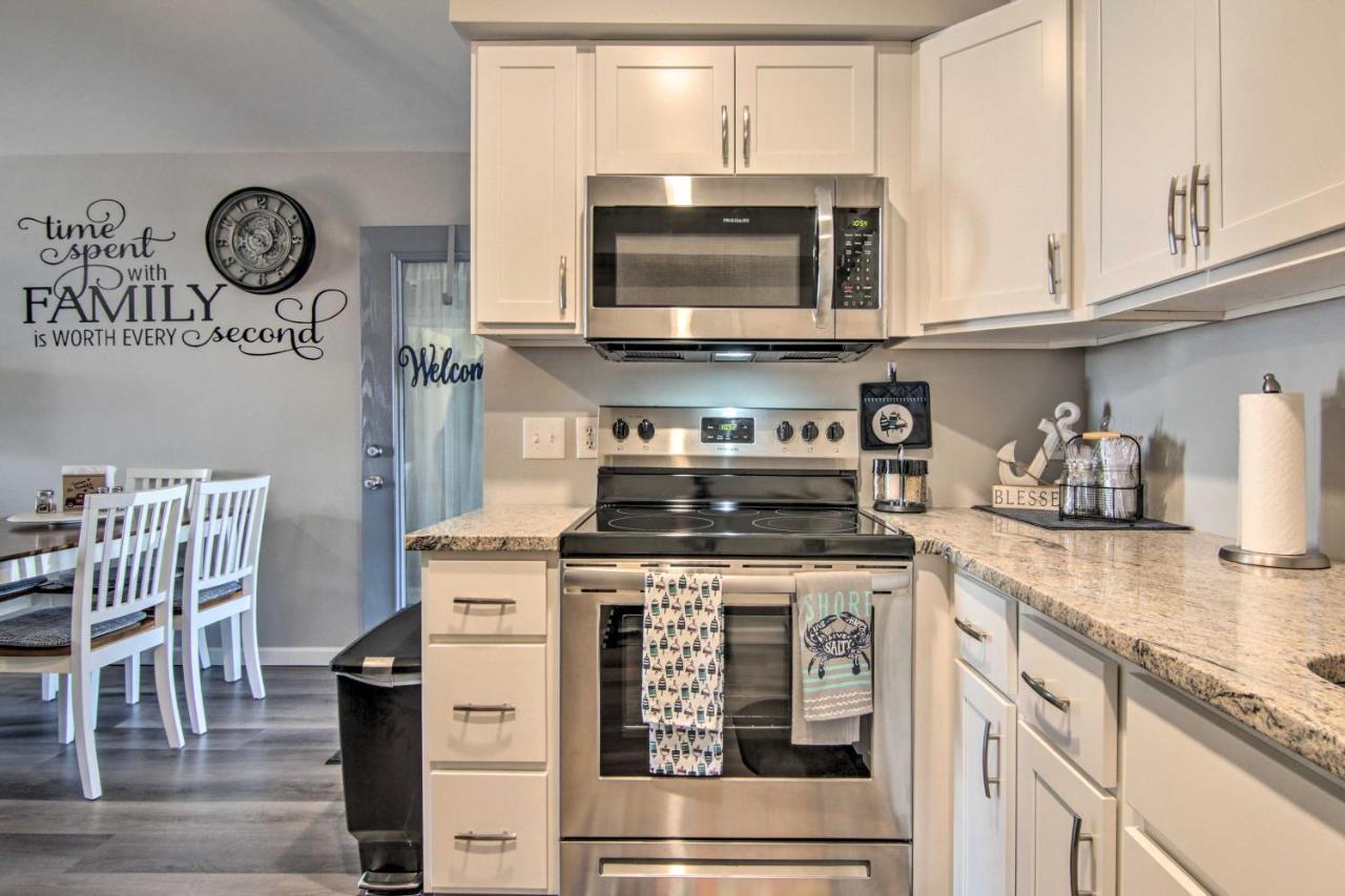 Airy Ocean City Condo On Canal Front With Deck! Extérieur photo