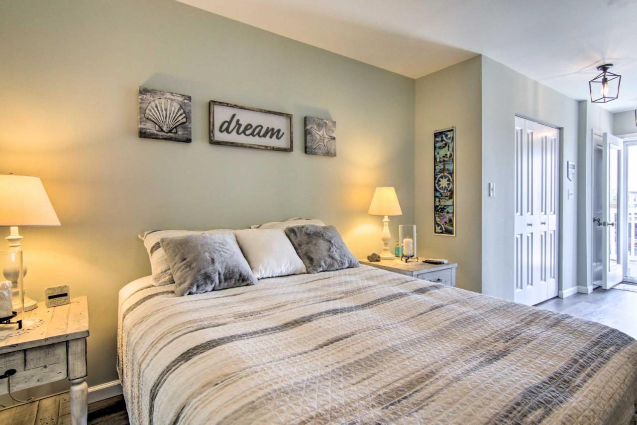 Airy Ocean City Condo On Canal Front With Deck! Extérieur photo